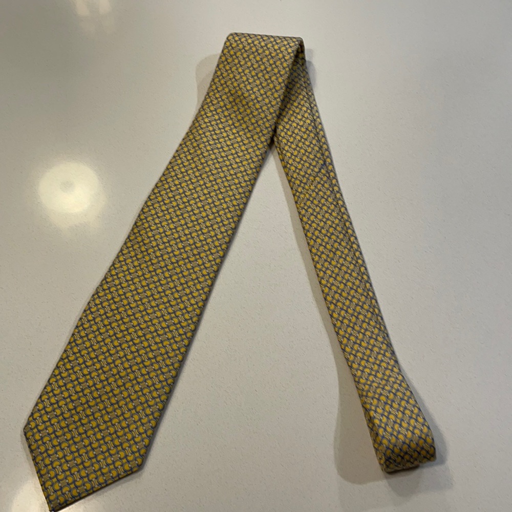 Brooks Brothers Italian silk tie 60” x 3.5”